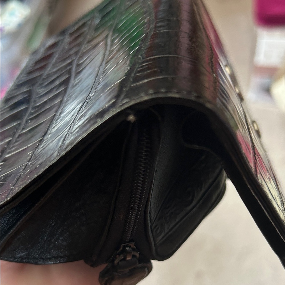Brighton Leather Black Crocodile-Patterned Clutch in EUC - Picture 9 of 11